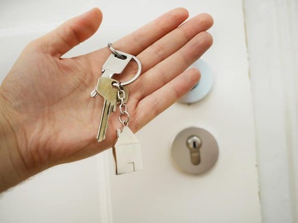 Comment trouver une agence immobilière compétente pour acheter une maison à Thonon-les-Bains ?