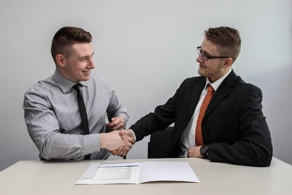 Quelle est l'agence immobilière professionnelle au Bouscat ?